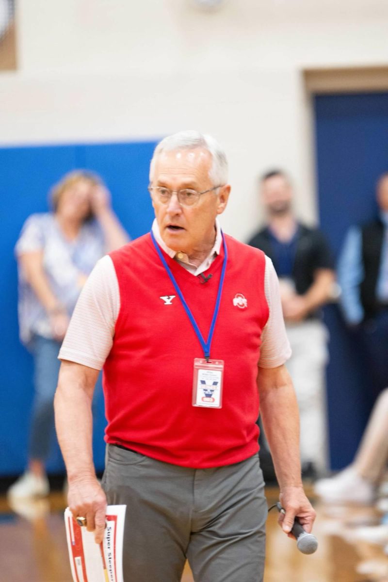 Ohio's Lieutenant Governor Jim Tressel explaining Team Tressel.