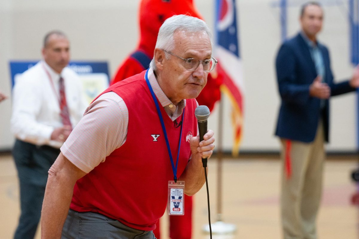 Jim Tressel explaining Team Tressel