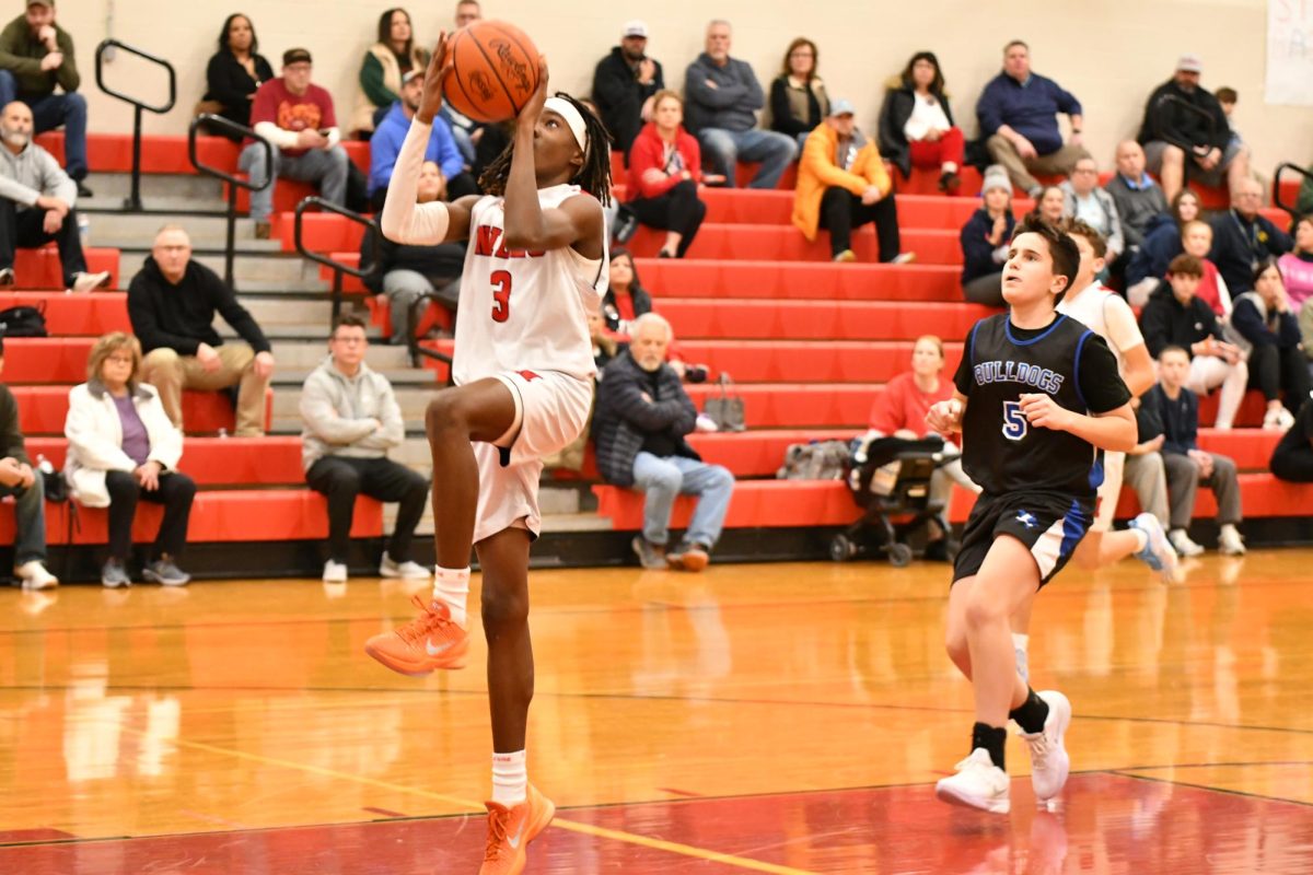 Kevon going up for that lay up!